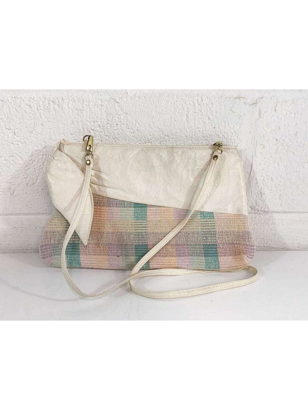 Vintage Pastel Purse Woven Bag Vinyl Faux Leather Shoulder Crossbody Gold 1980s